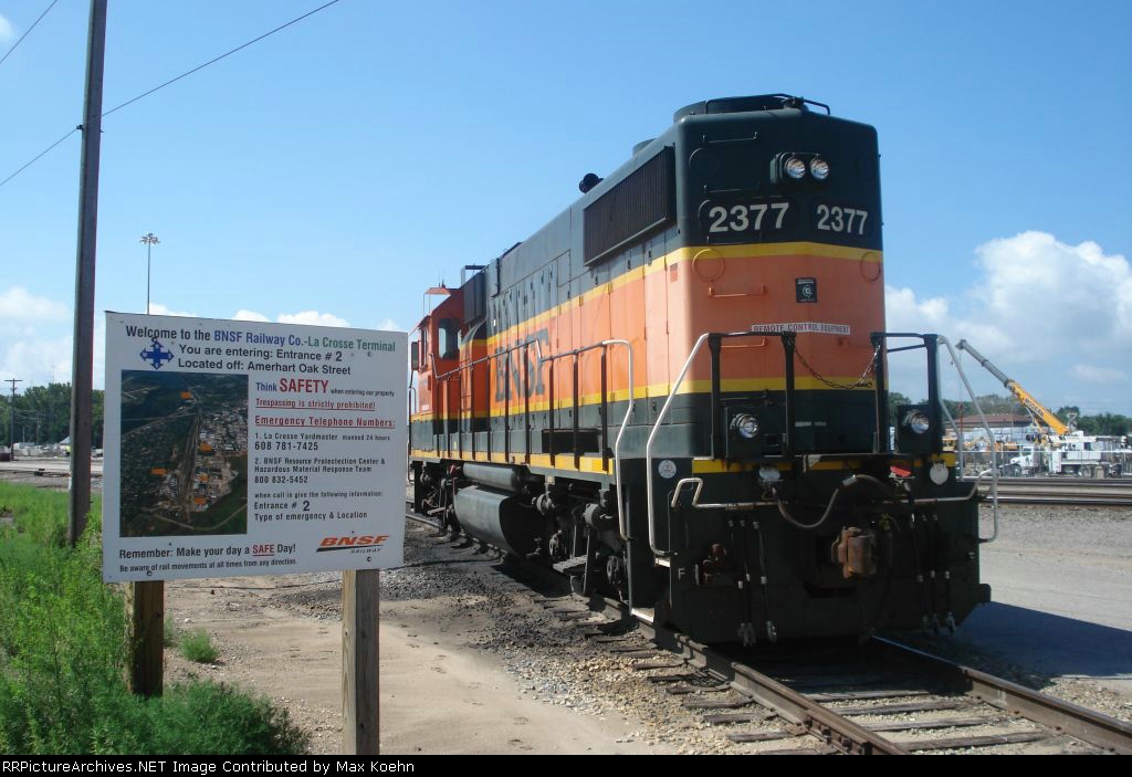 BNSF 2377